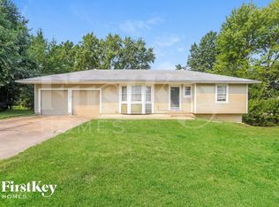 8304 Hunter St, Raytown, MO 64138