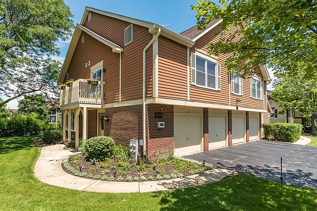 1st image of 2772 Weeping Willow Dr APT C