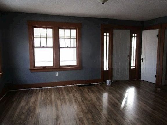 Additional Living Room