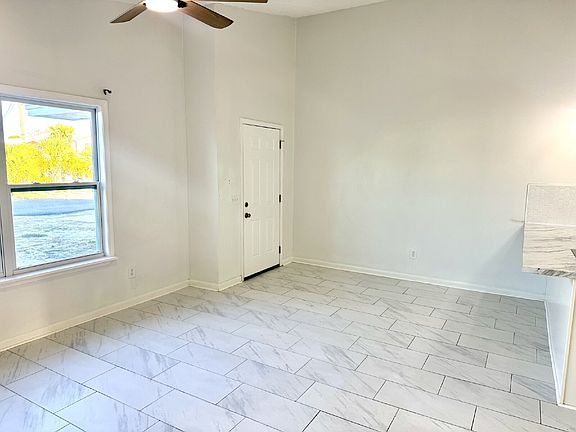 4th image of 5417 Sunset Ave