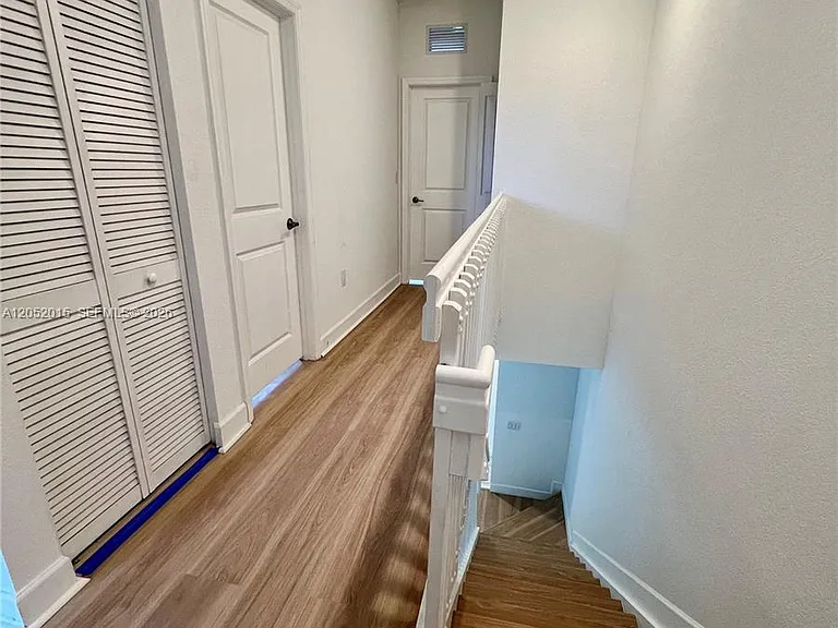 825 NE 211th St #825 — Photo 2