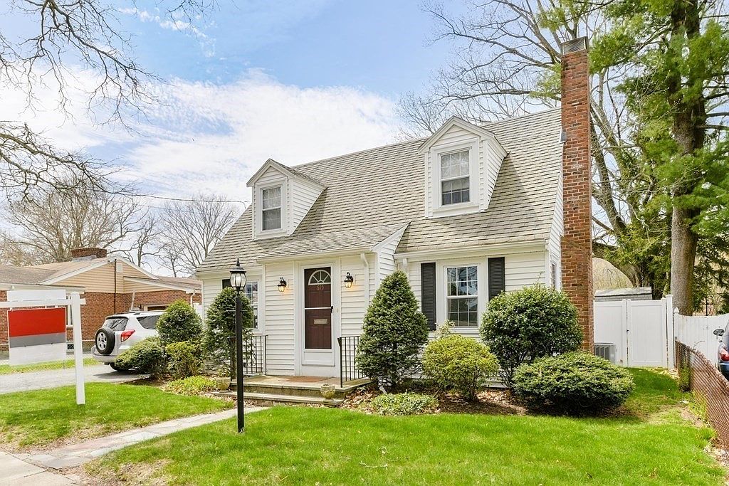 615 Poplar St, Roslindale, MA 02131 Zillow