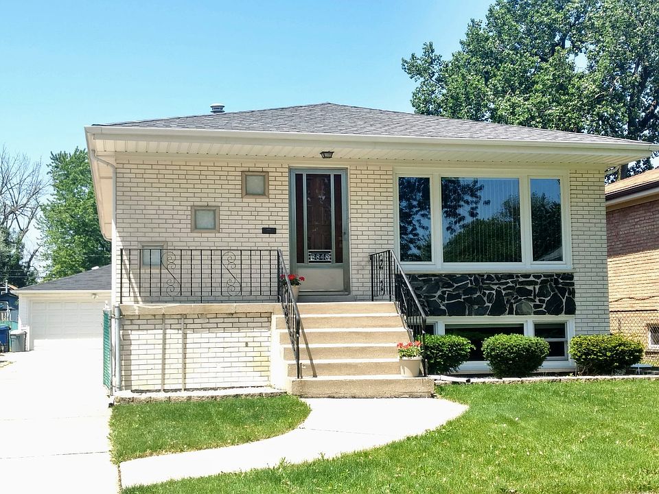 1st image of 8848 S 55th Ct