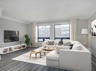 4202 Dundas St W #2, Toronto, ON M8X1Y6