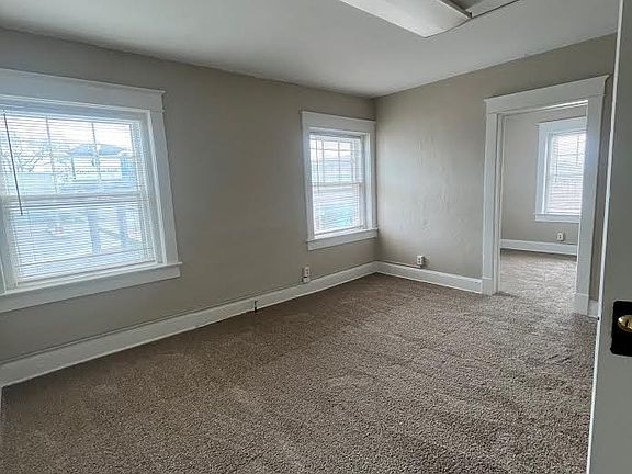 5th image of 4342 Belleview Ave #1/2