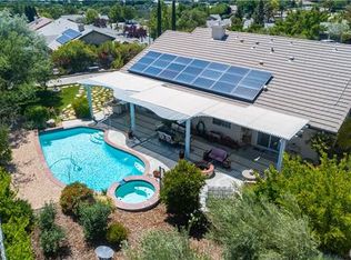 1612 Via Flora, Paso Robles, CA 93446