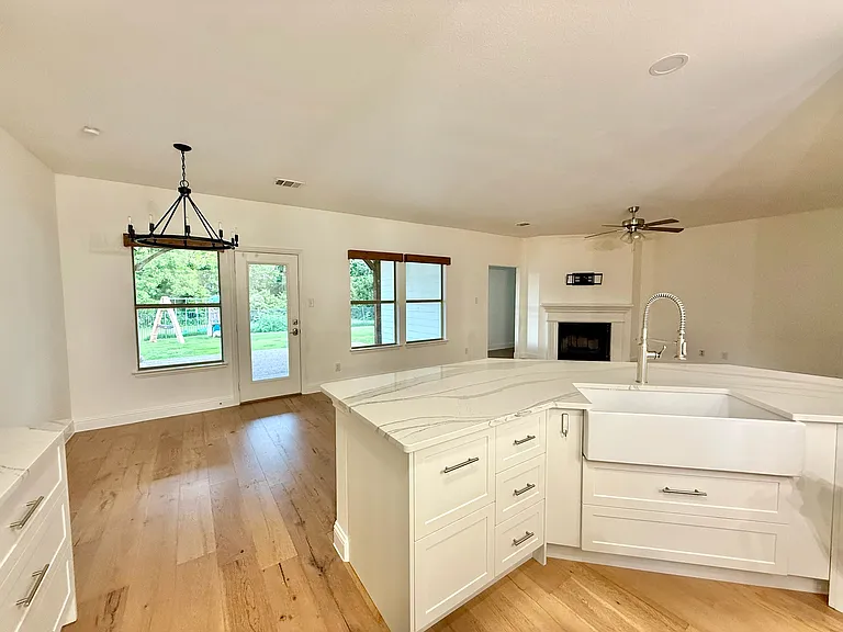 147 Country Lakes Dr — Photo 6