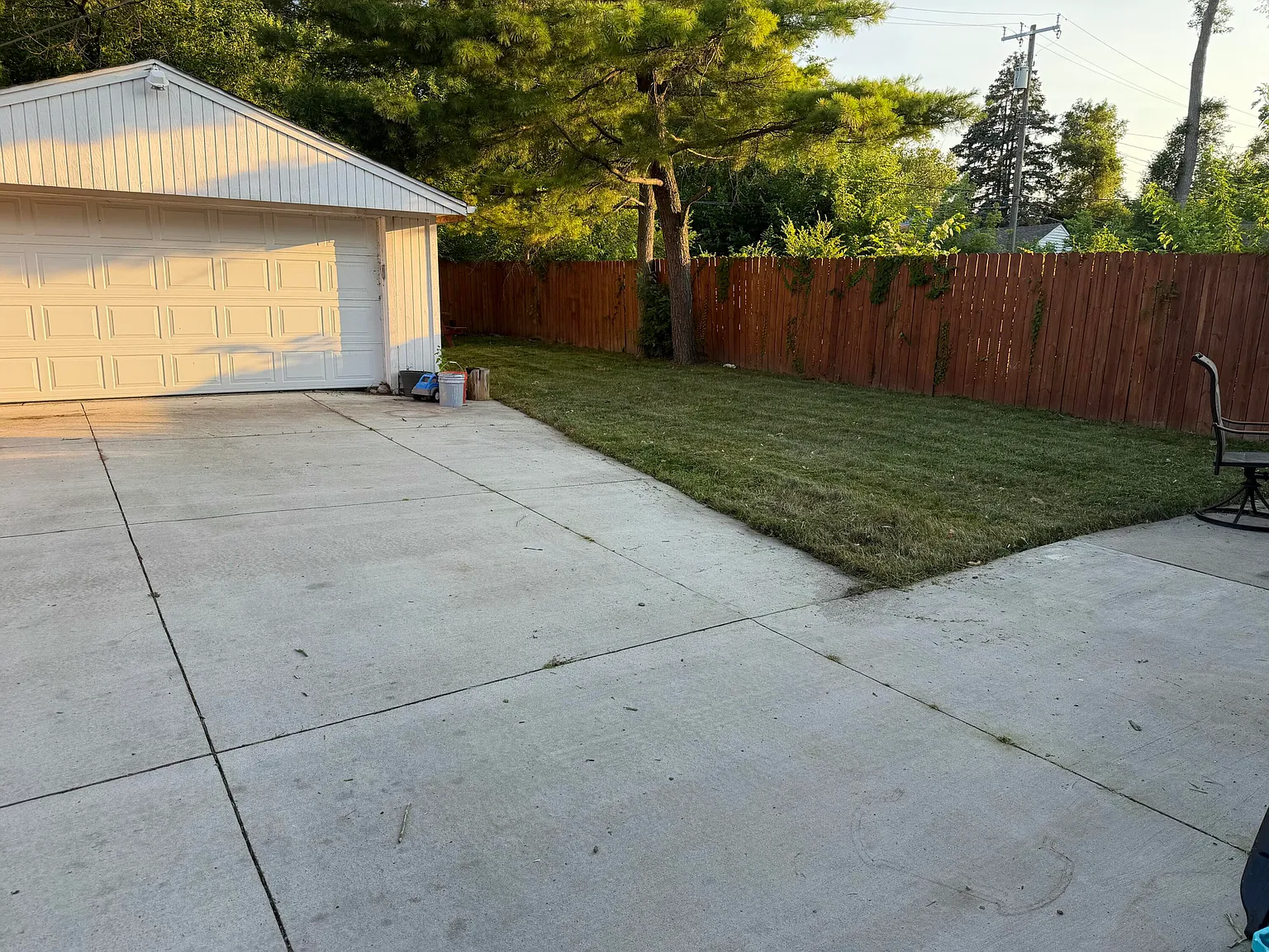 3 bed, 1.5 bath, 943 sqft, $1,650 — Photo 4