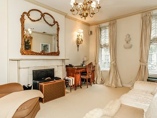 Sold by Sotheby's International Realty | media 14
