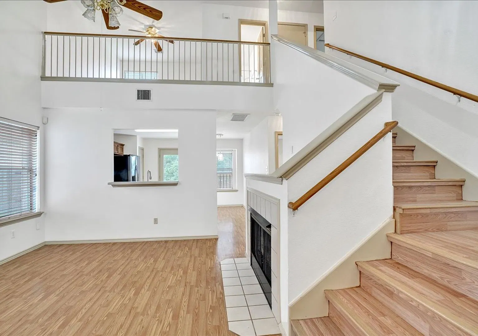 1405 Scottsdale Dr, Leander, Texas 78641 — Photo 4