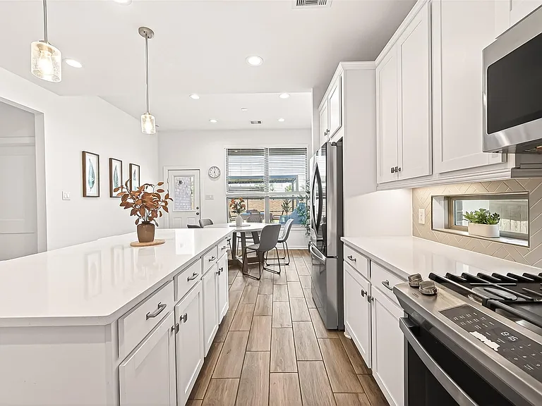 7019 Snow Finch Ln — Photo 13
