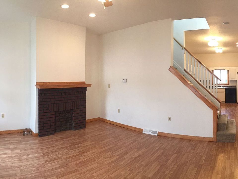 1st image of 133 Lincoln Ave