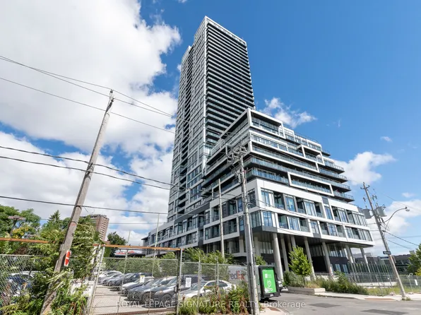 5 Defries St #1804, Toronto, ON M5A 0W7