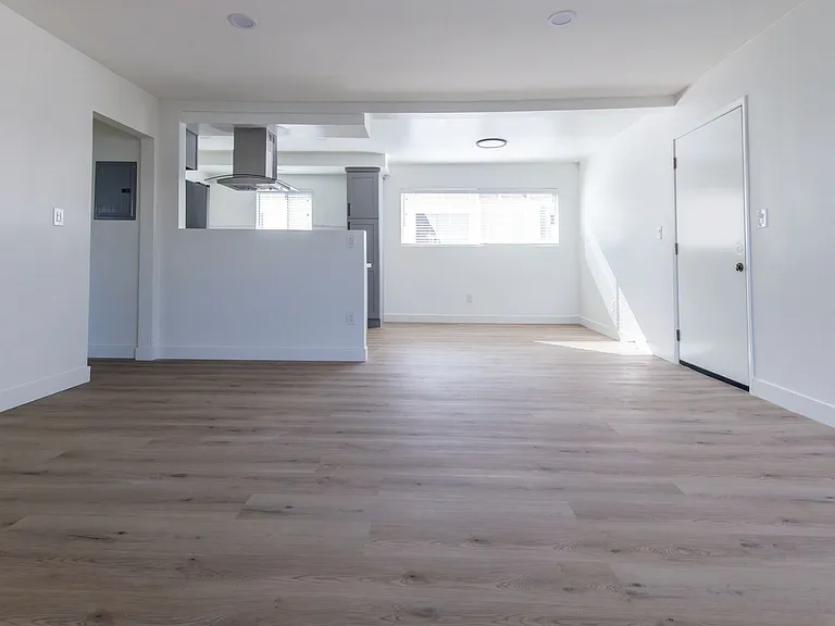 1303 Beryl Residences — Photo 5