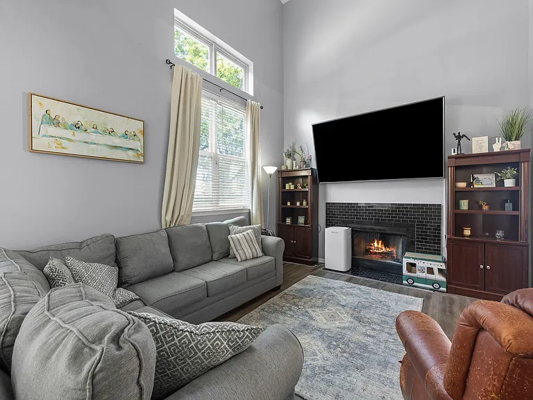 1274 Amaranth Dr — Photo 11
