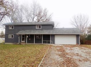 111 E Wesley St, Lebanon, IL 62254