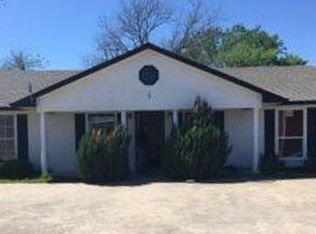 101 N 2nd St, Celeste, TX 75423