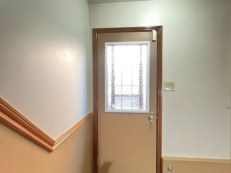 94 Bremen Ln #BASEMENT — Photo 7