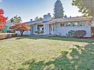 54 Wedgewood Dr, Eugene, OR 97404