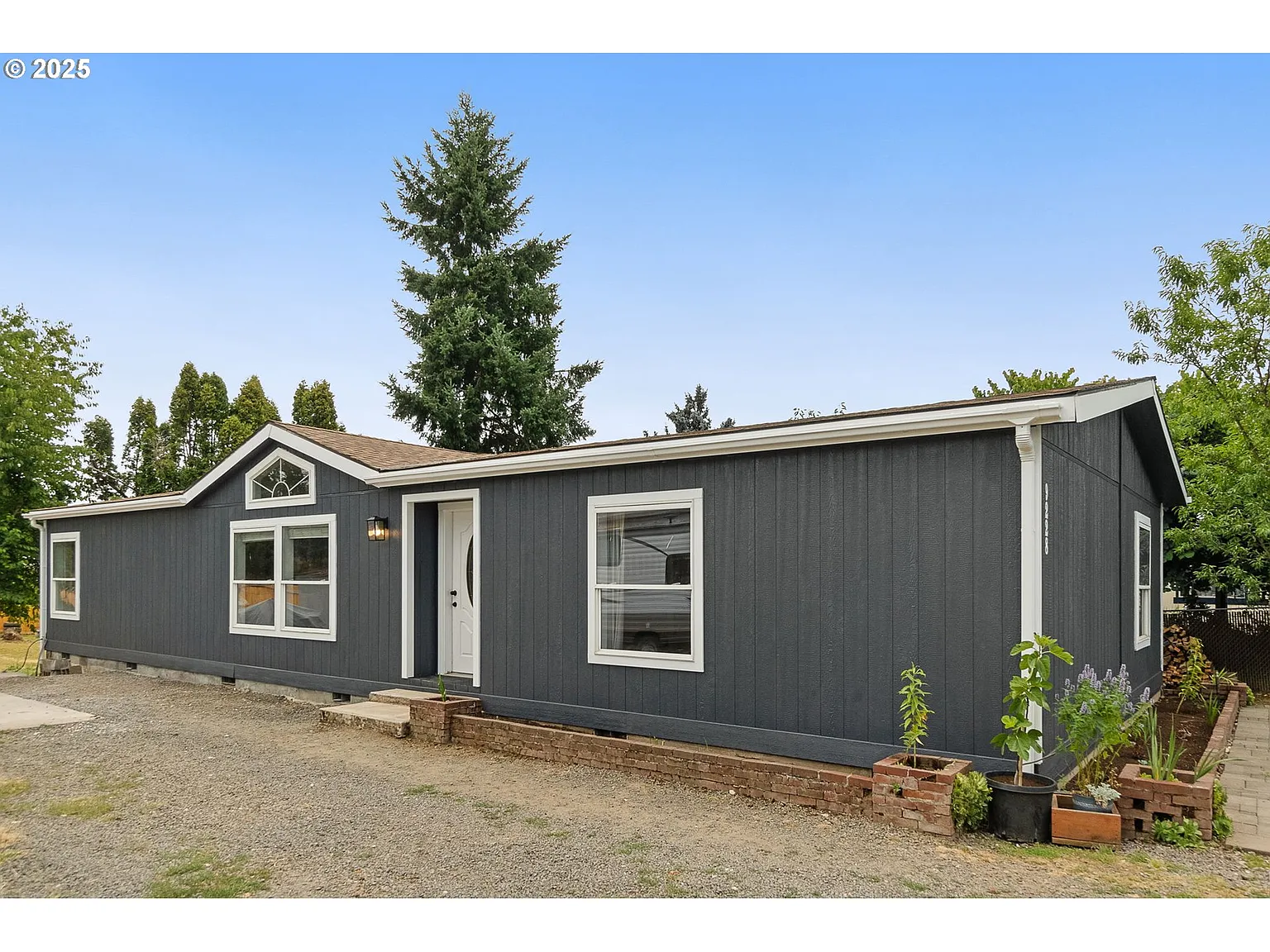 9228 SW Line Dr photo 1