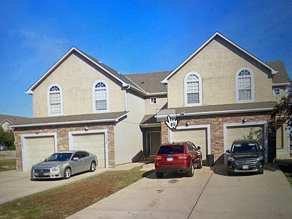 2nd image of 10626 Clubhouse Dr #1