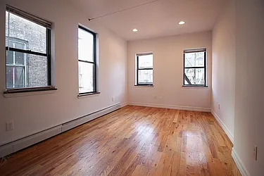 Rented by Next Door Realty NYC