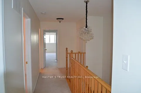 15 Big Hill Cres — Photo 12