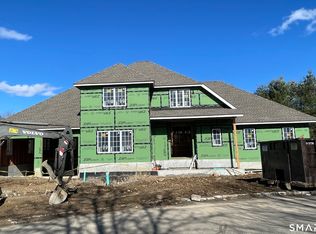 41 Somerset Dr, Middlebury, CT 06762