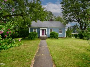 81 Dixon Rd, Queensbury, NY 12804