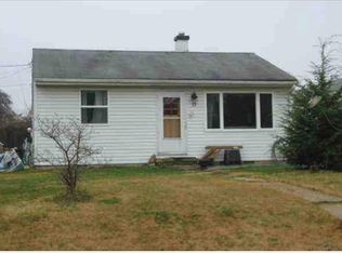17 Oak Ct, Annapolis, MD 21401