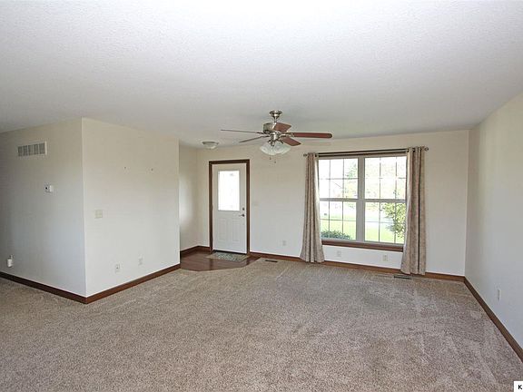 2nd image of 765 Royal Cir