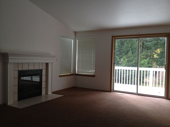 4th image of 7818 71st Ave NW