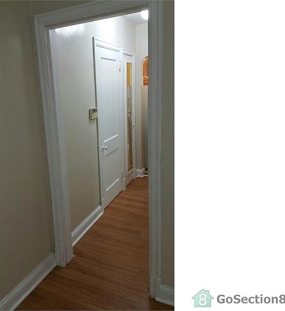 2nd image of 318 Delafield Pl NW APT 4