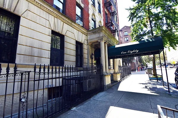 Rented by Bohemia Realty Group | media 58