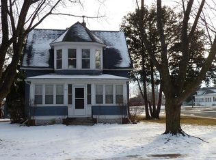 212 W Grant St, Spring Valley, MN 55975