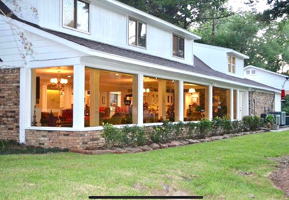 2nd image of 212 Garden W