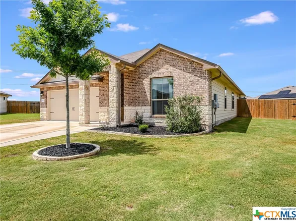 122 Lillian Dr, Taylor, TX 76574