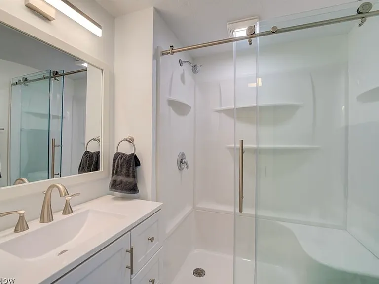 357 Erie Rd — Photo 15