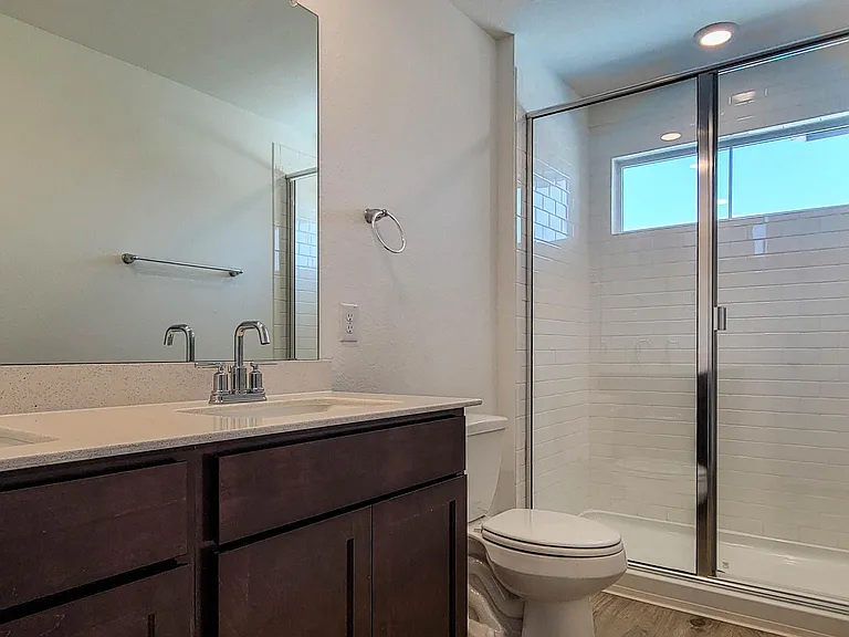 325 Brody Ln — Photo 12
