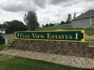 15 Club View Dr, Saint Joseph, MO 64505