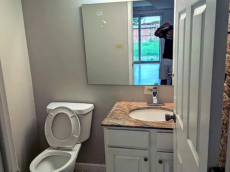 386 Dover Ln #386 — Photo 4