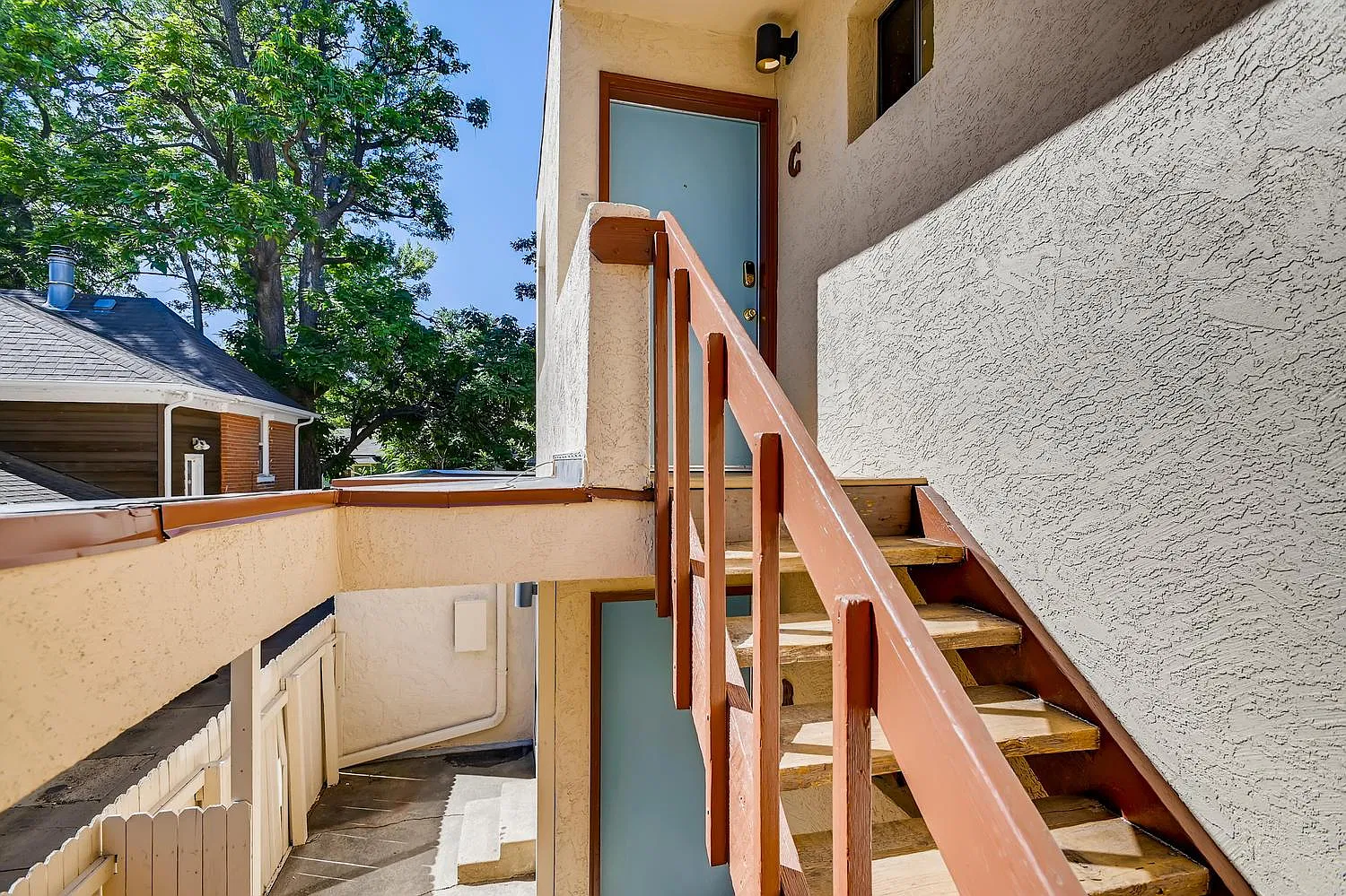 3 bed, 750 sqft, $4,050 — Photo 3