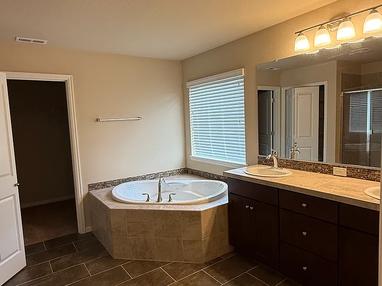 16758 NW Viola St — Photo 16