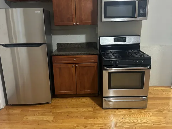 33 Algonquin St APT 2, Boston, MA 02124