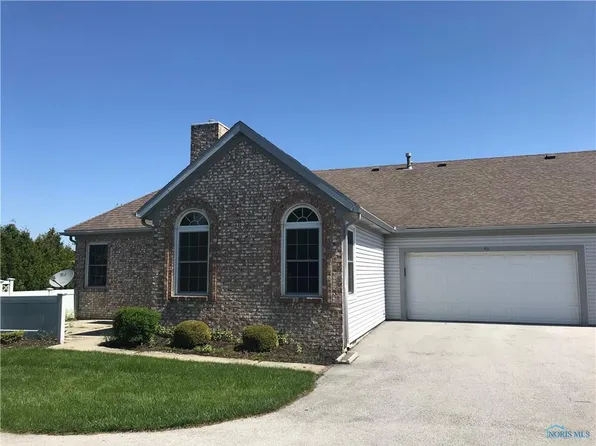 43 Foxgate Cir W, Bowling Green, OH 43402