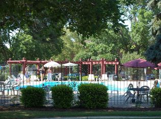 15804 Terrace Dr #O3, Oak Forest, IL 60452