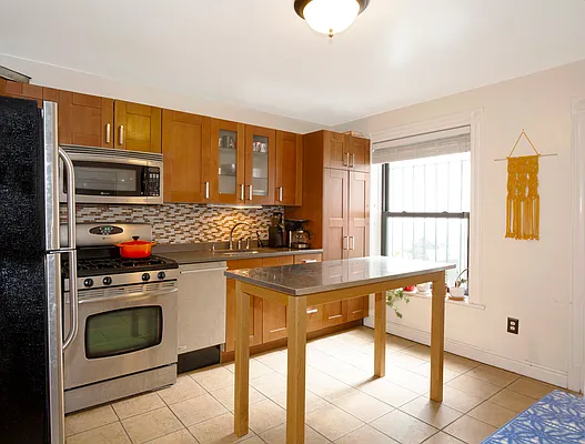 Sold by Compass | media 14