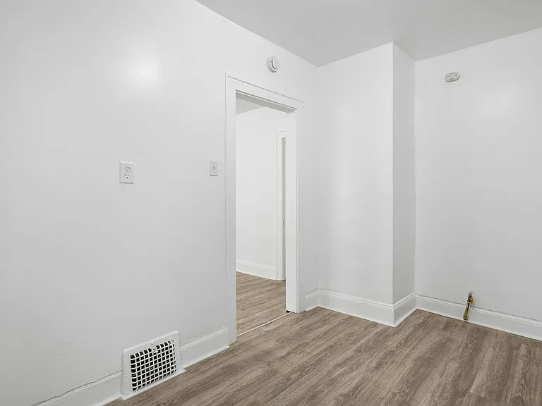 13500 3rd Ave #B — Photo 11
