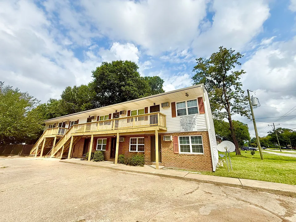 2628 Shoop Ave