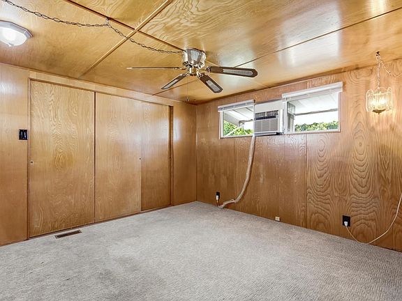 4th image of 410 S 1st St Space 121